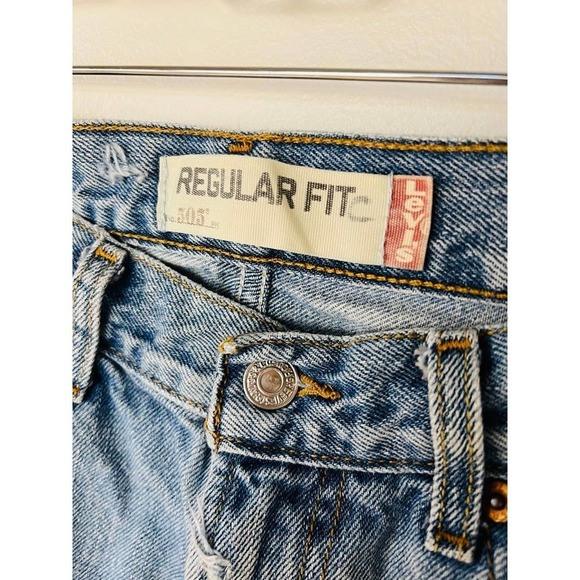 Levi's Cutoff Distressed Jean Shorts - Picture 4 of 12